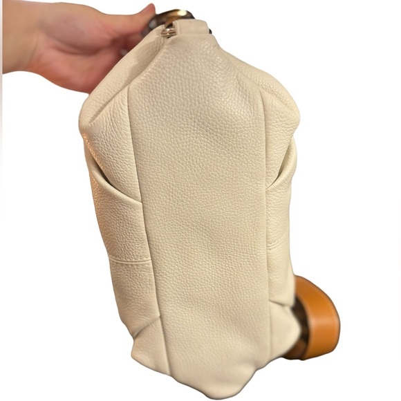 Coach East West Duffel Shoulder Bag M1085-F15065 White Pebbled Leather Purse - Picture 6 of 11